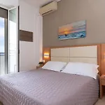 Amadei Figaro & Hotel