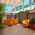 Amadei Figaro & Hotel 3*
