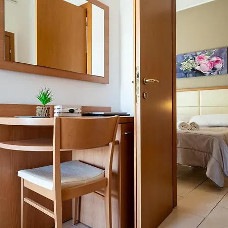 Amadei Figaro&apartments Hotel