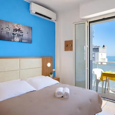 Amadei Figaro & Hotell 3*