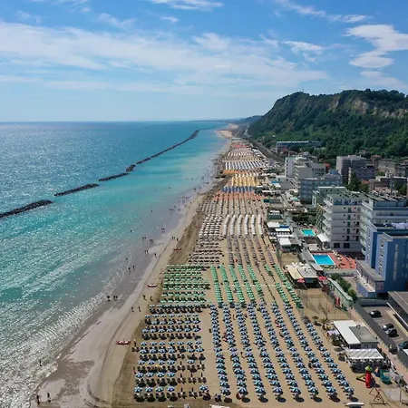 Hotel Amadei Figaro &