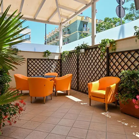 Amadei Figaro & Hotel 3*