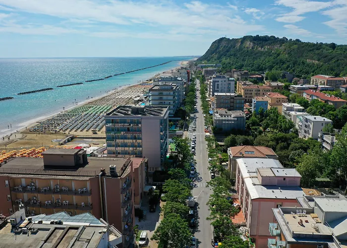 Amadei Figaro & Hotel