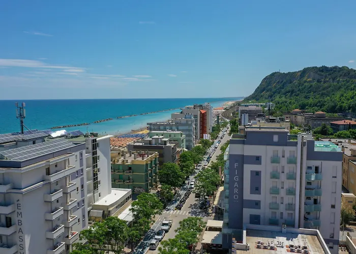 Szálloda Amadei Figaro & Pesaro