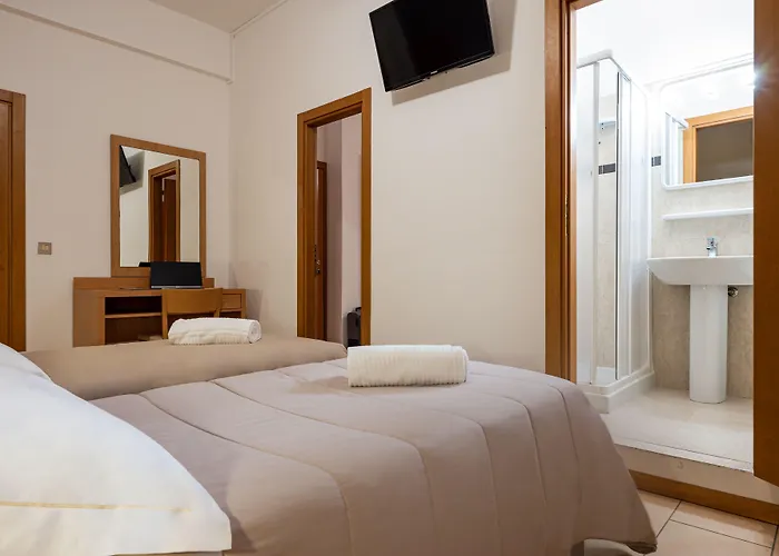 Hotel Amadei Figaro & 3*