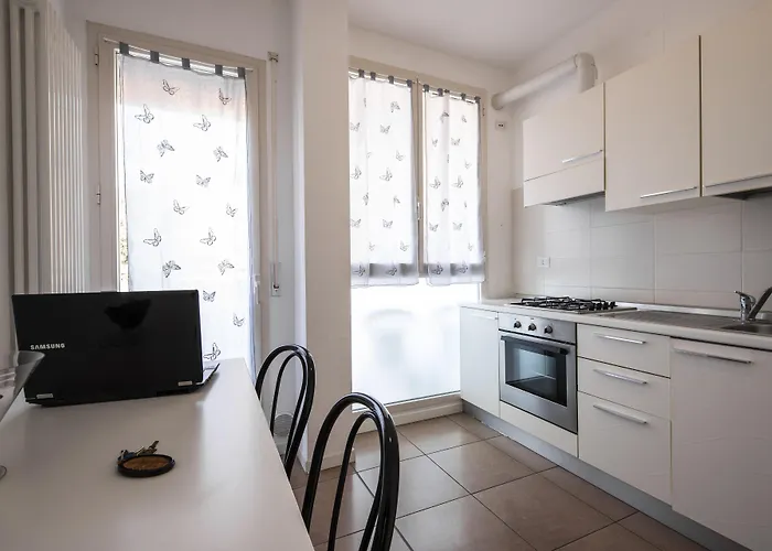 Szálloda Amadei Figaro & Pesaro