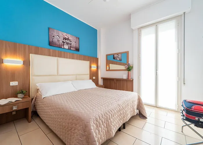 Hotel Amadei Figaro & 3*