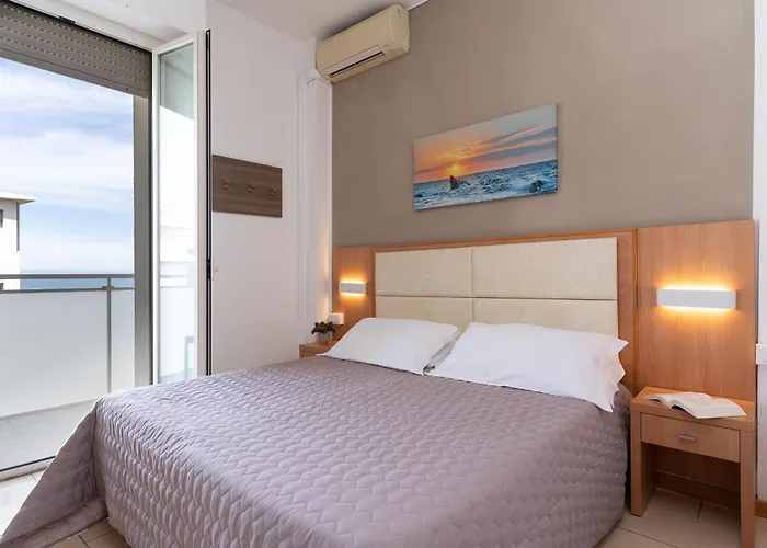 Amadei Figaro & Hotel