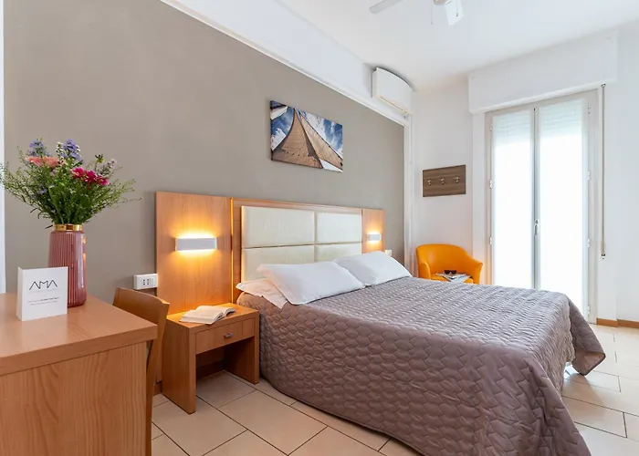 Amadei Figaro & Hotel 3*