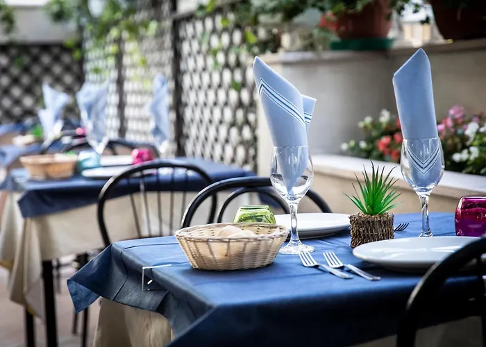 Hotel Amadei Figaro & 3*